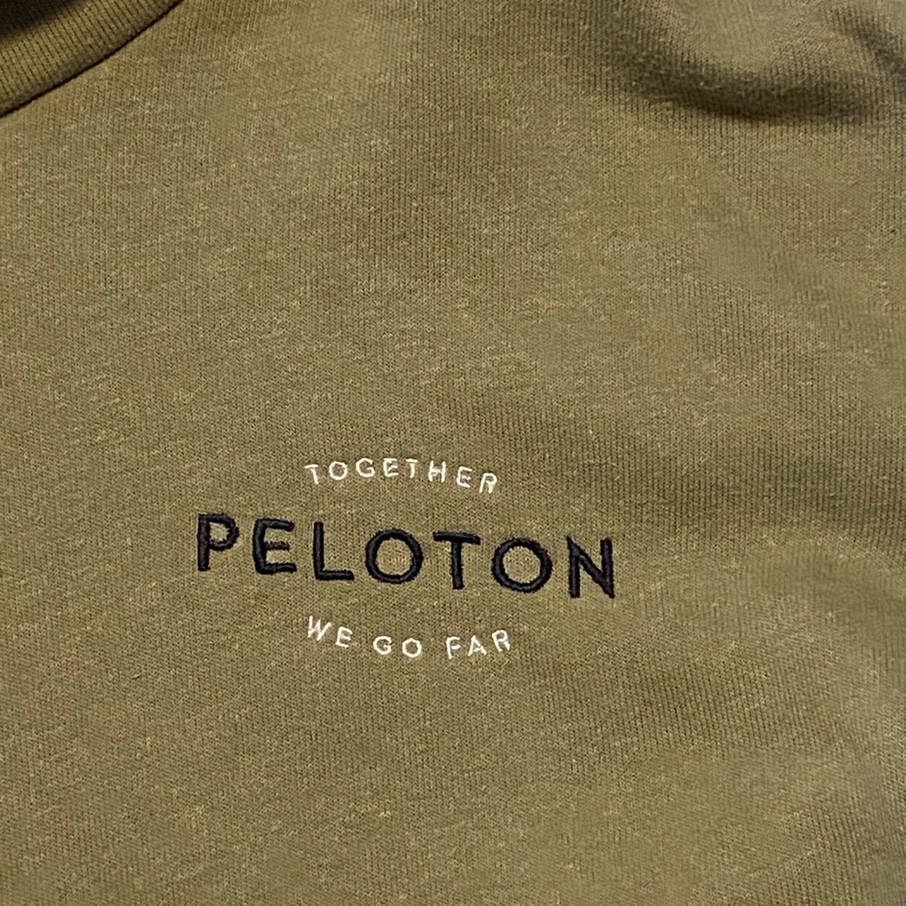 Peloton Sweatshirt Green Together We Go Far Womens Small Turtleneck Cowl Neck - Picture 5 of 9